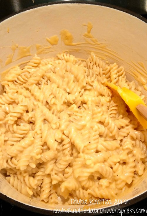 The Best Cheese Sauce Recipe - Loaded Mac and Cheese - Double Knotted Apron